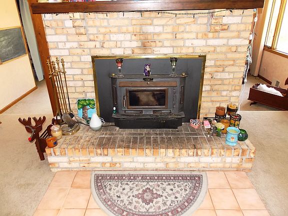 3rd image of 1607 E Branch Ct