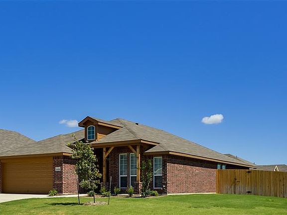 4th image of 4049 Winter Springs Dr