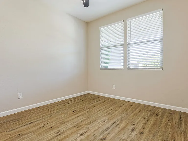 10549 E Durant Dr — Photo 16