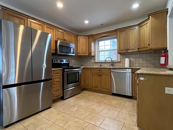 2nd image of 413 Kipp Ave Floor 1