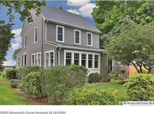 80 Blackpoint Rd, Rumson, NJ 07760