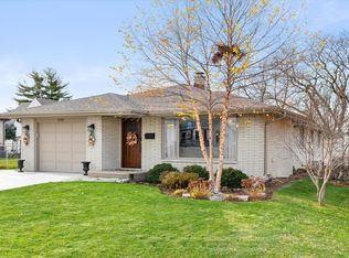 1705 Clement St, Crest Hill, IL 60403