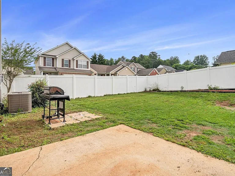 74 Slate Dr — Photo 14