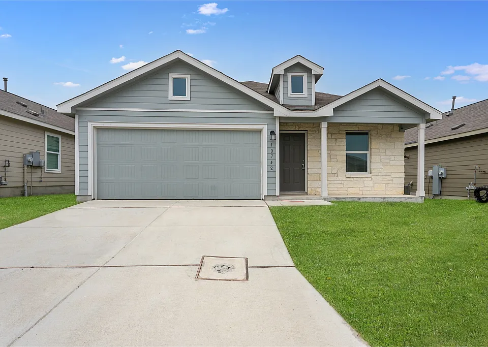 10742 Hernando Ct