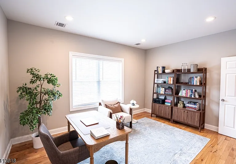 1 Reynolds Ave — Photo 14