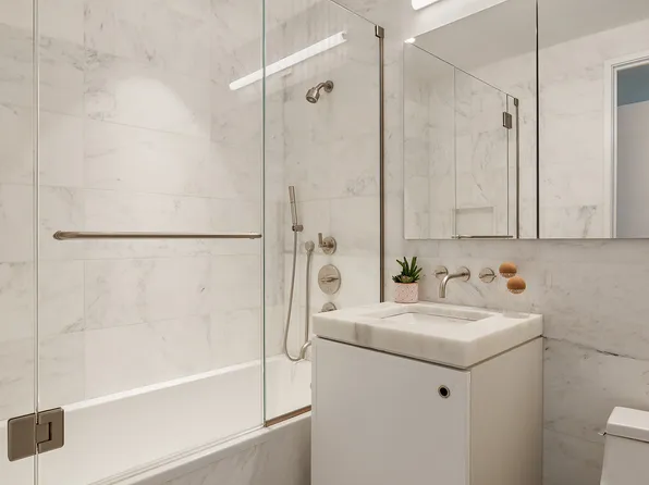 200 Chambers Street image 13 of 22