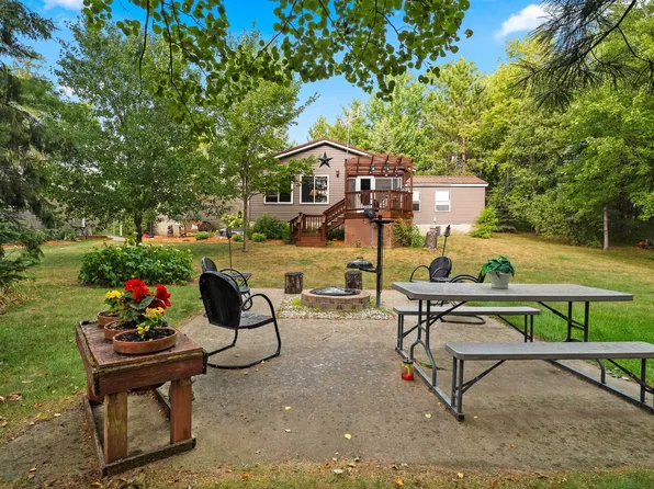 W11101 Sunset Valley Rd, Crivitz, WI 54114