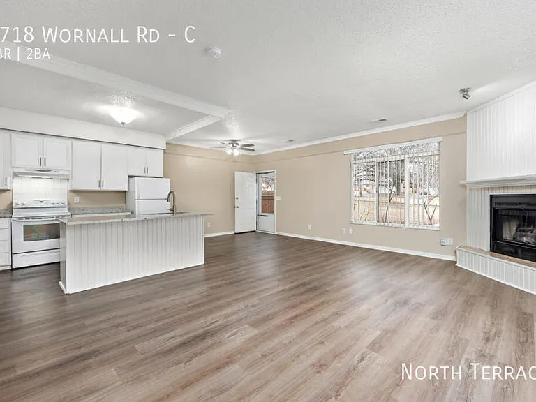 9718 Wornall Rd — Photo 6