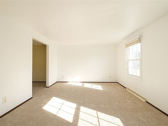 3rd image of 1250 Catalina Dr
