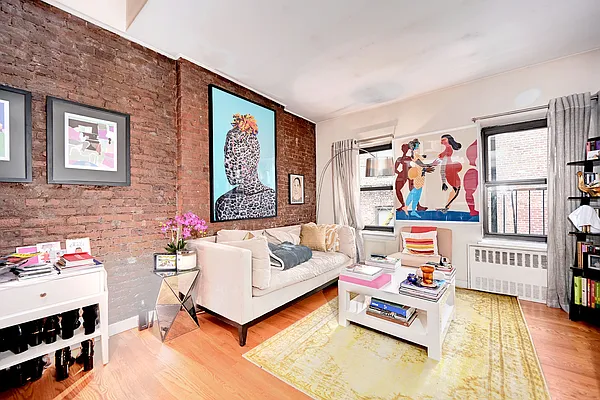 Rented by Urbane Brokerage | media 14