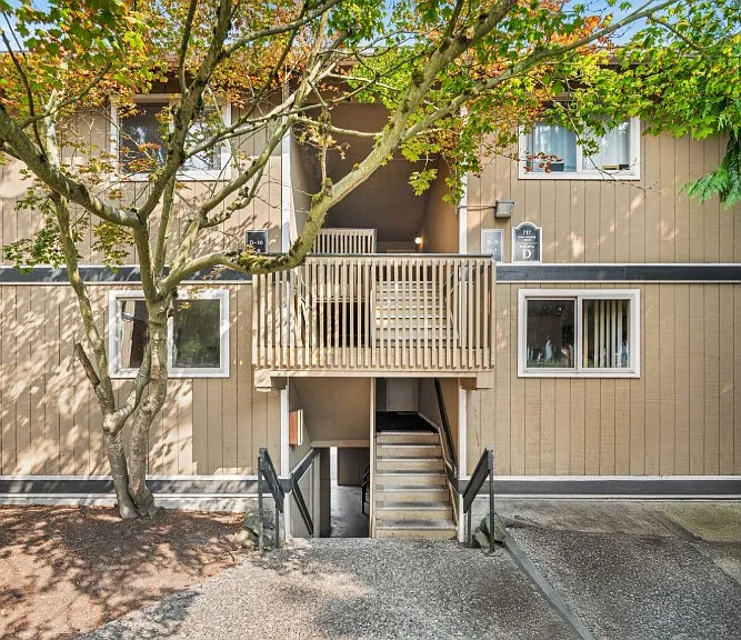 Evergreen Residences — Photo 3