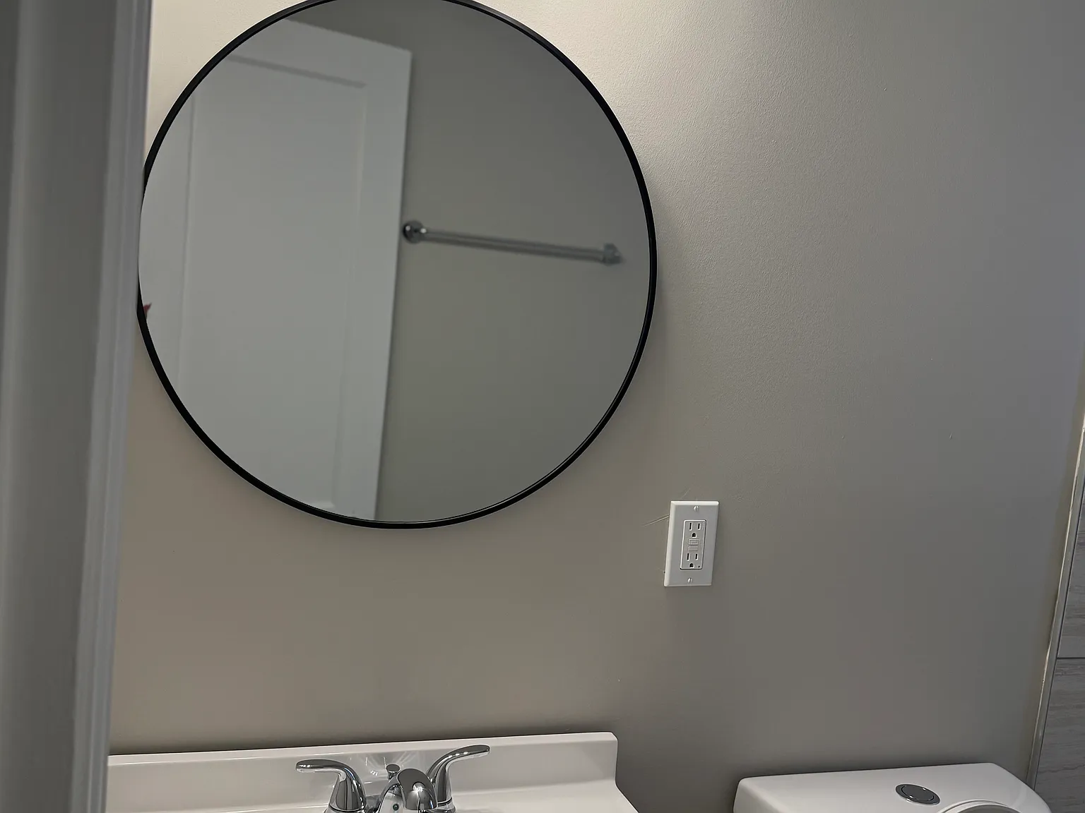 1 bed, 900 sqft, $900 — Photo 4