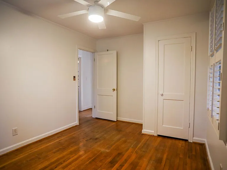 501 Mial St — Photo 16
