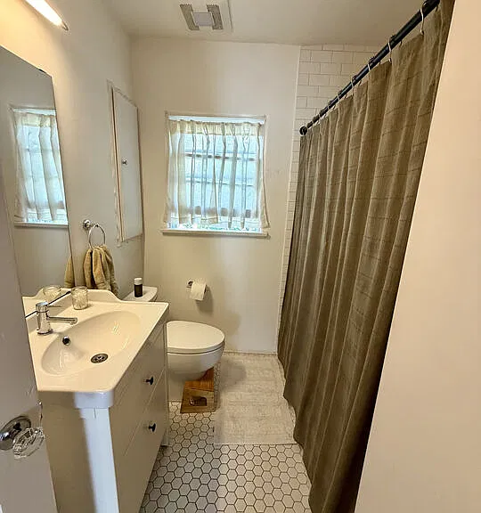 643 Vernon Ave — Photo 19