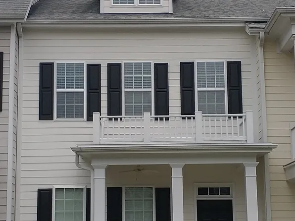 1022 Christopher Dr, Chapel Hill, NC 27517