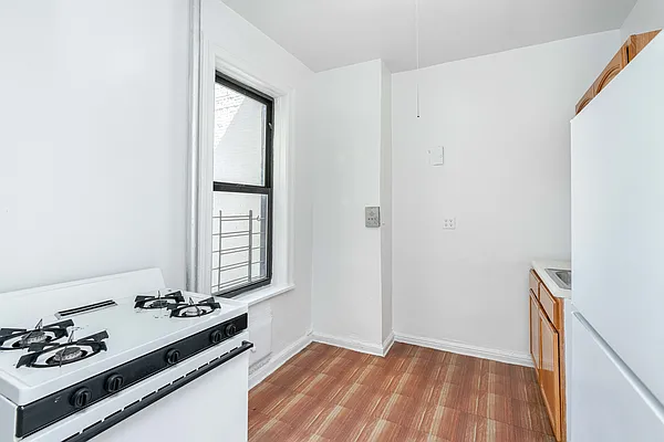 Rented by Modern Spaces | media 15