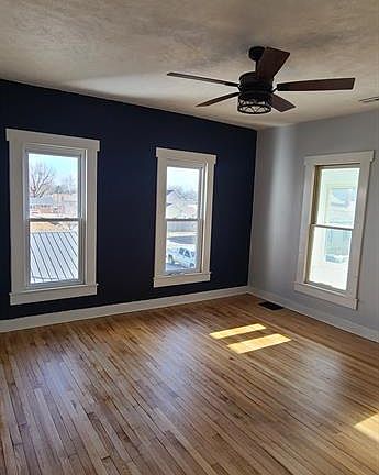 5th image of 311 W Chester St