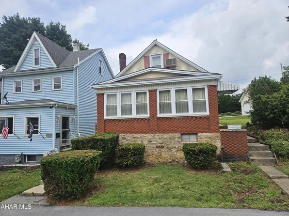 410 Grant Ave, Altoona, PA 16602