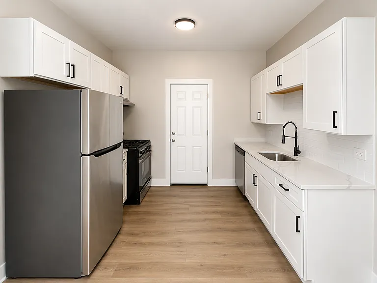 7524 N Seeley Ave #3S — Photo 3