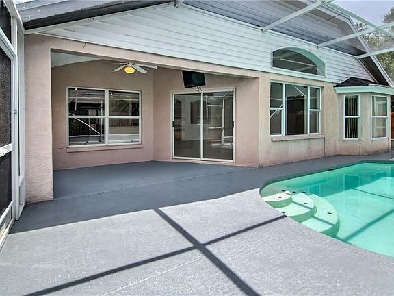 4th image of 1401 Scotch Pine Dr