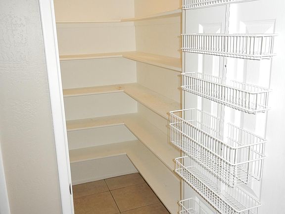 Walk-in Pantry