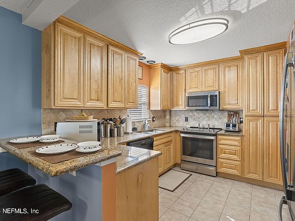 4th image of 3434 BLANDING Boulevard #123