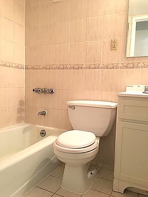 5th image of 248 W 20th St APT B3