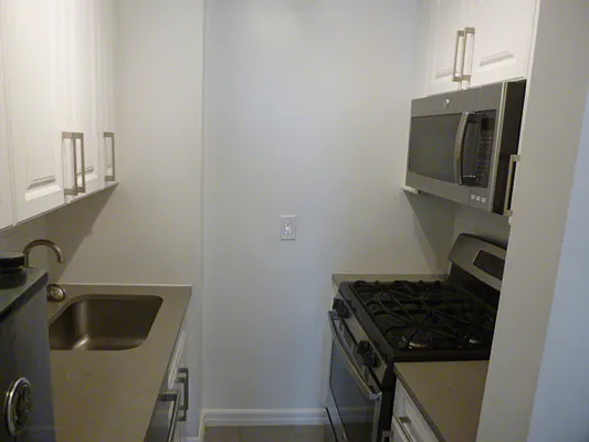 Rented by Stefan R. Capan, LREB | media 31