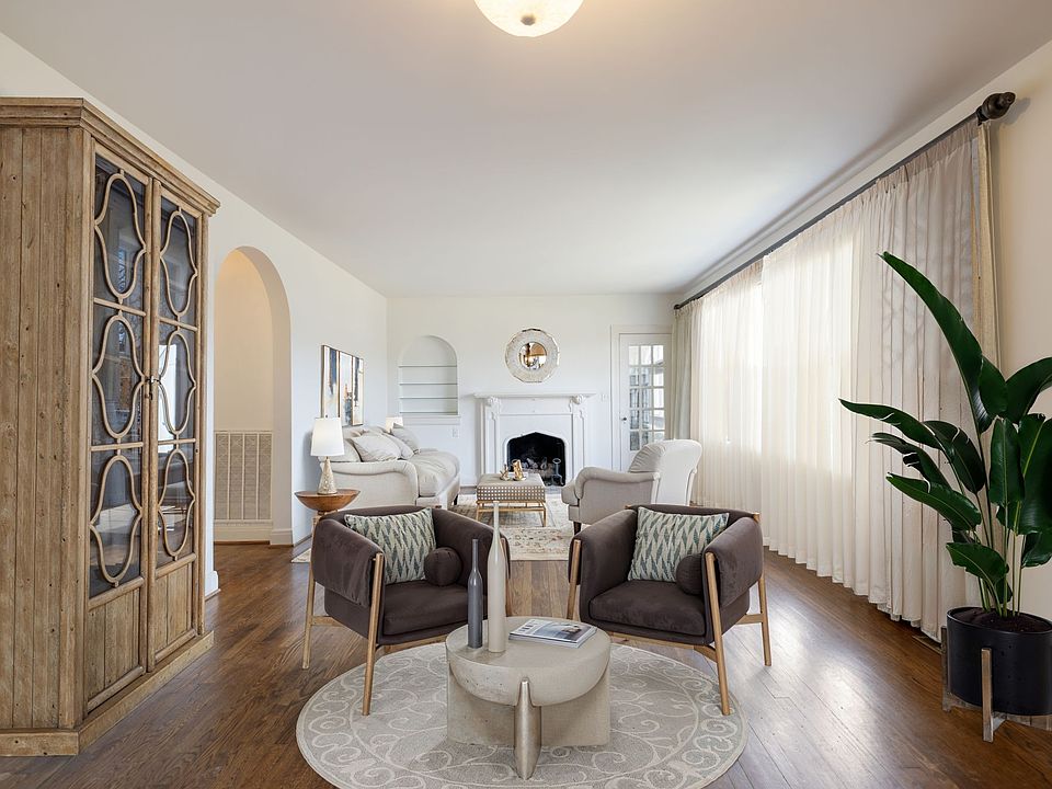 1st image of 214 Lauderdale Rd