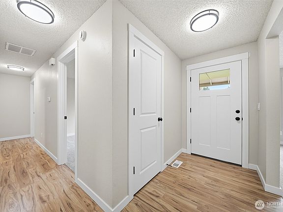 4th image of 8710 NE 29th Ave