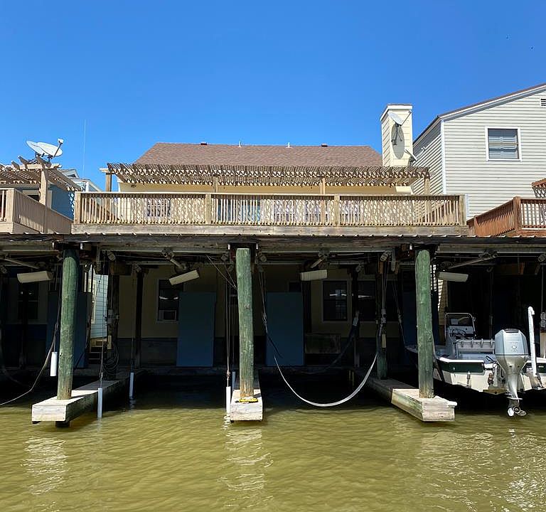 1st image of 112 Caleta Dr