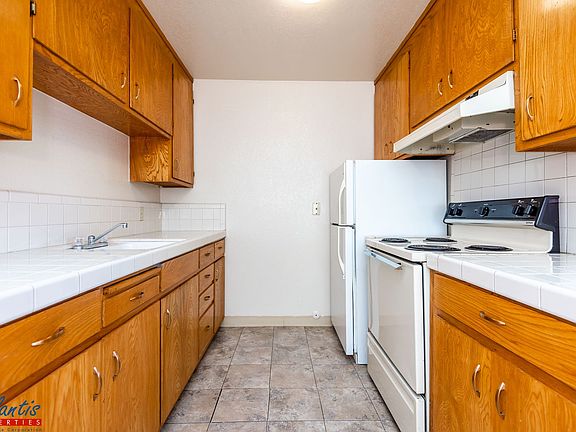 4th image of 1544 Stokes St APT 2