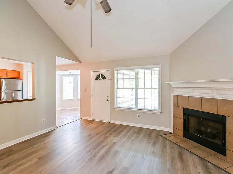 7605 Caitlynn Cir W — Photo 5