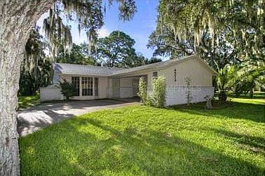 1st image of 4573 N Lake Dr