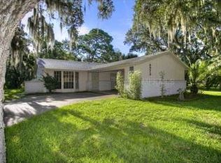 4573 N Lake Dr, Sarasota, FL 34232