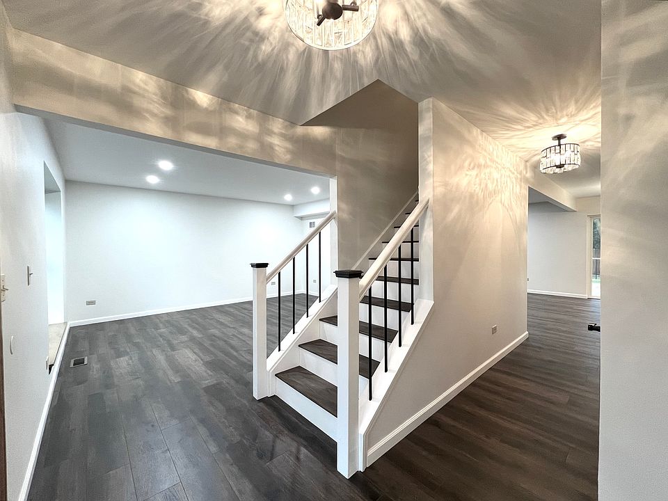 2741 Gateshead Dr, Naperville, IL 60564 | Zillow