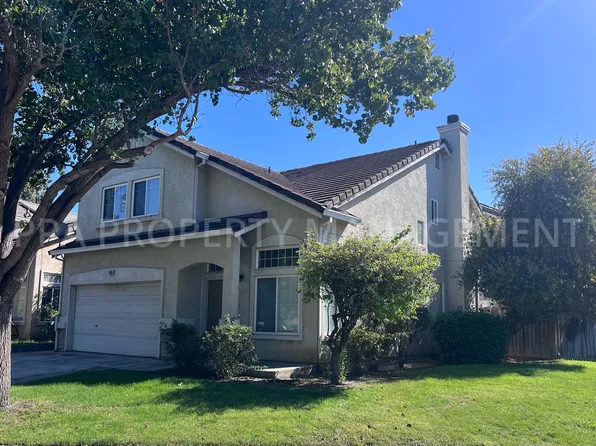 1406 Promenade Cir, Tracy, CA 95376