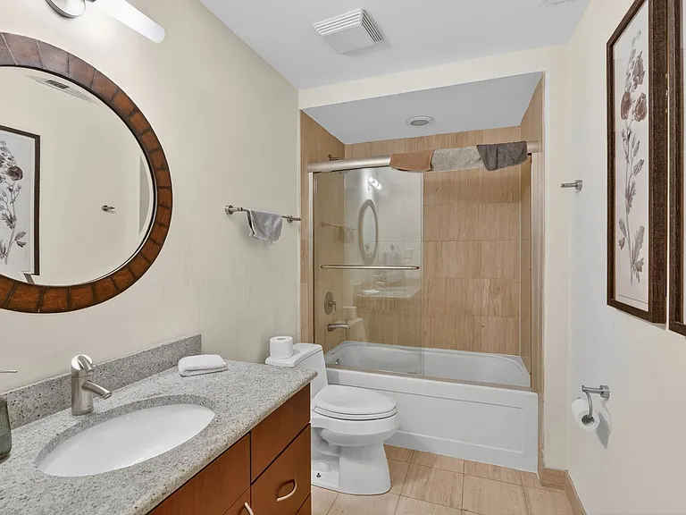 525 Kedzie St — Photo 73