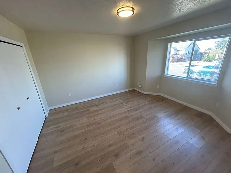 Bedroom (2)_04102026