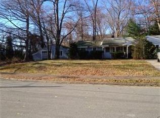 2 Auburn St, Danvers, MA 01923