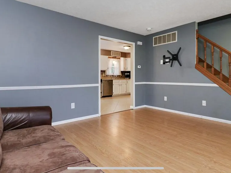 4 Haney Ct — Photo 2