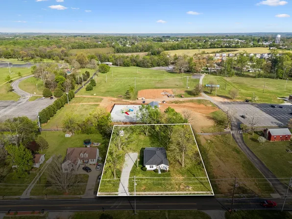 313 Portland Blvd, Portland, TN 37148