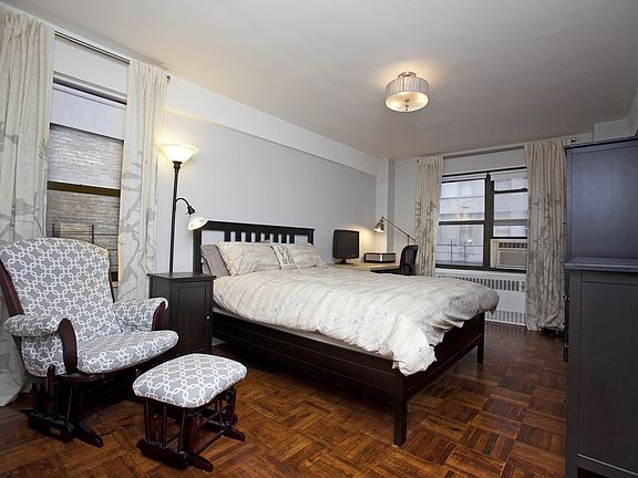 3rd image of 150 E 56th St APT 6G