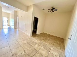 1253 SW 2nd St UNIT 202, Miami, FL 33135