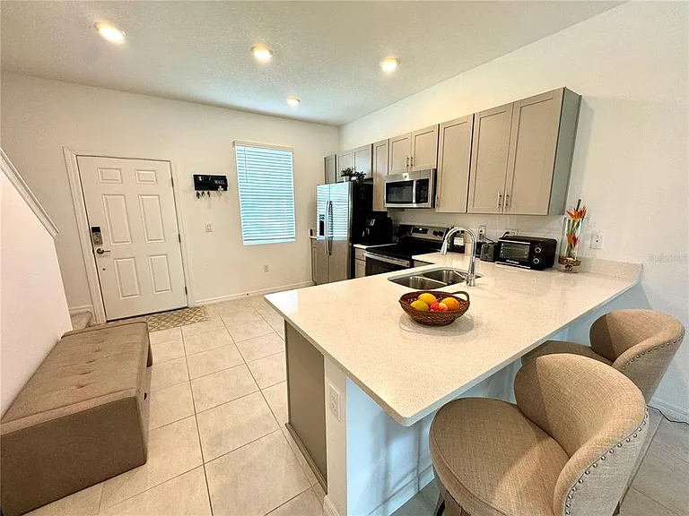 8952 Daybreak St — Photo 5