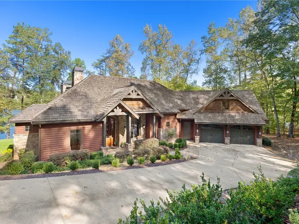 240 Featherstone Dr, Sunset, SC 29685