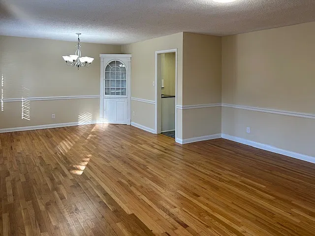 3 bed, 1700 sqft, $1,850 — Photo 4