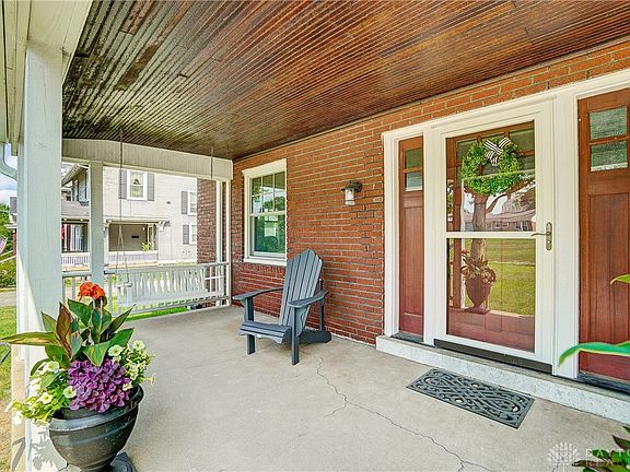 5th image of 2609 Central Ave