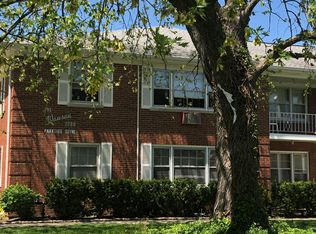 2000 Parkside Dr APT E1, Park Ridge, IL 60068