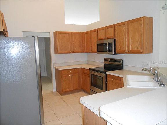 4th image of 2122 Smyer Ave